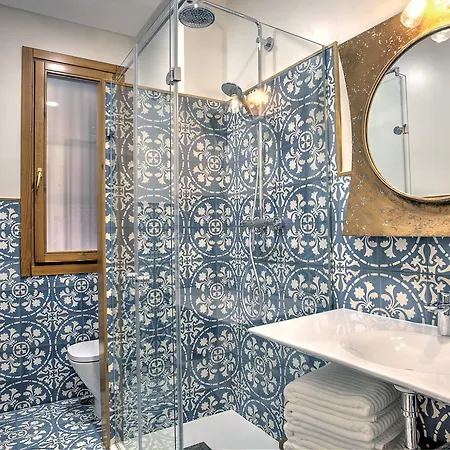 Casa De Meninas Y Del Anillo Deluxe Apartamento *